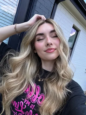 Sommerset Instagram post thumbnail