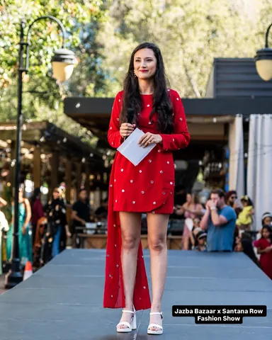 soniabegoniablog Instagram post about Fashion show