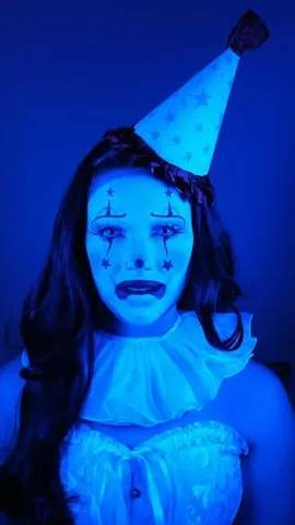 sophiehannah Instagram post about Clown makeup
