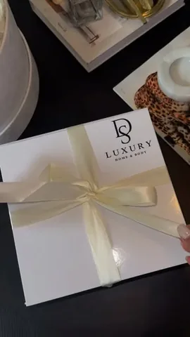 staryari10 Instagram post about Luxury candle review