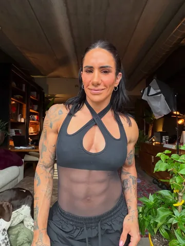 steficohen Instagram post about Strength training program