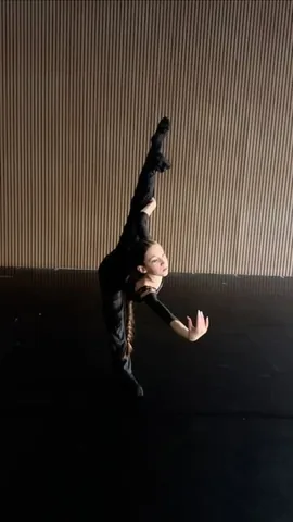 stellamaliab Instagram post about Support for dancer