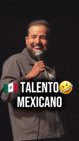 stephandyer Instagram post about Presentación de comedia