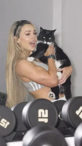 stephaniesanzo Instagram post about Shoulders and biceps training