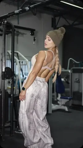 stephaniesanzo Instagram post about Workout motivation