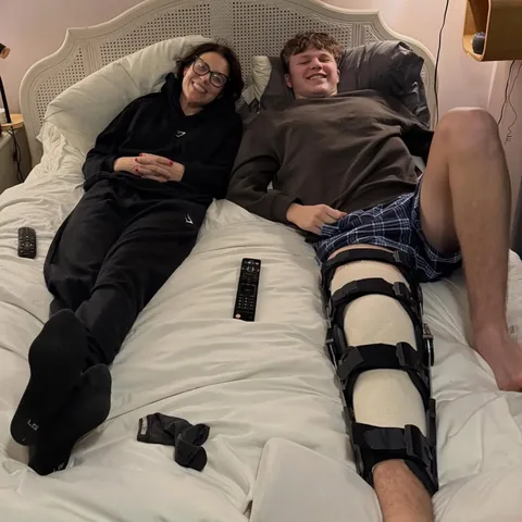 steph_dontbuyherflowers Instagram post about Son’s ACL recovery