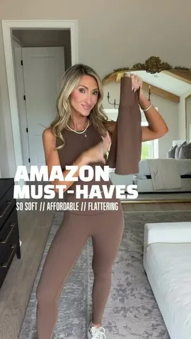 steph.slater.style Instagram post about Activewear