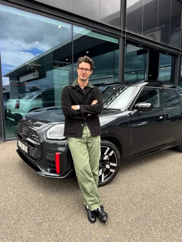 stevecalder Instagram post about Automotive