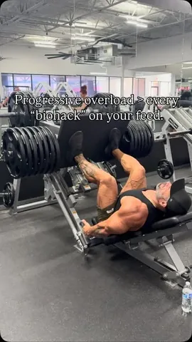 stevekuclo Instagram post about Training consistency