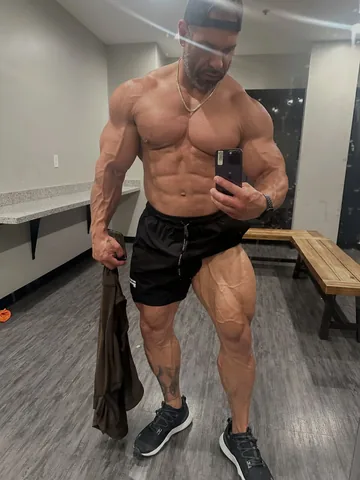 stevekuclo Instagram post about Community challenge