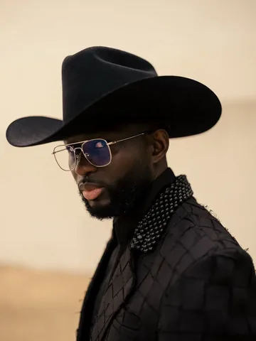 stevenonoja Instagram post about Tokyo James suit