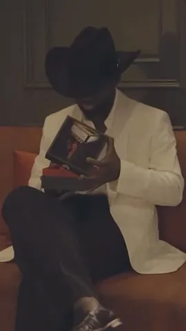 stevenonoja Instagram post about Bulova x Apollo Theater collaboration