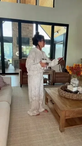 stylebyninarenee Instagram post about Camo matching set
