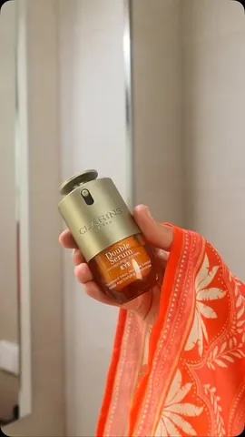 stylemecurvy Instagram post about Eye skincare demonstration