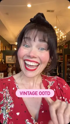 stylepluscurves Instagram post about Everyday vintage outfit