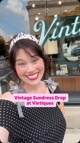 stylepluscurves Instagram post about Vintage clothing booth
