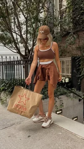 styles_and_sass Instagram post about Amazon fall fashion unboxing