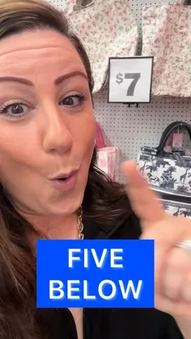 stylingcurves Instagram post about Affordable handbags
