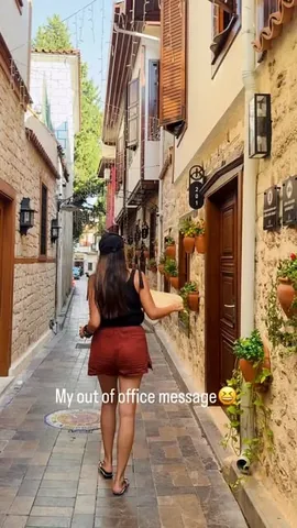 stylishlystella Instagram post about Travel humor