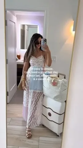 stylish_samantha Instagram post about Vacation humor