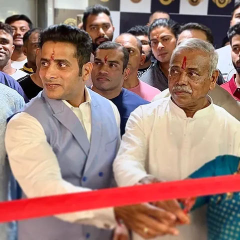 suhaskhamkar Instagram post about Father tribute