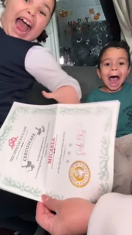 suitsheelscurves Instagram post about Christmas surprise for children