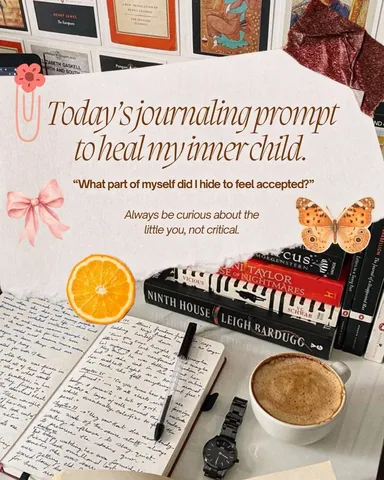 sumaiyya.books Instagram post about Journaling for reflection