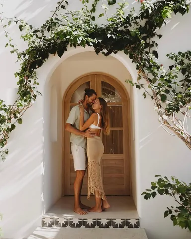 sunchasingtravelers Instagram post about Casa Niri accommodation review