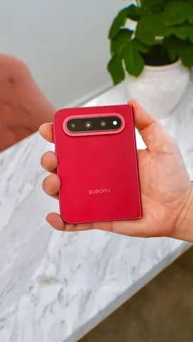 superscientific Instagram post about Xiaomi 18 Fold