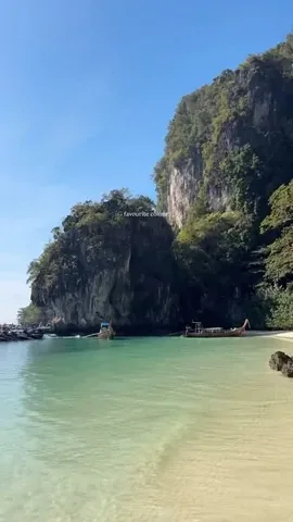 takeus_withyou Instagram post about Island travel