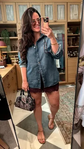 taryntruly Instagram post about Casual outfit styling