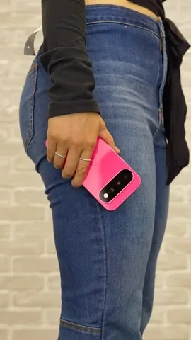 thaohuynhtv Instagram post about Smartphones