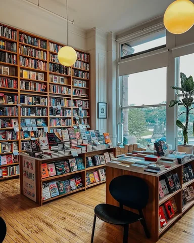 theardentbiblio Instagram post about Bookstore travel