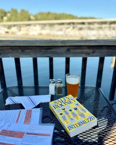 theardentbiblio Instagram post about Book recommendation