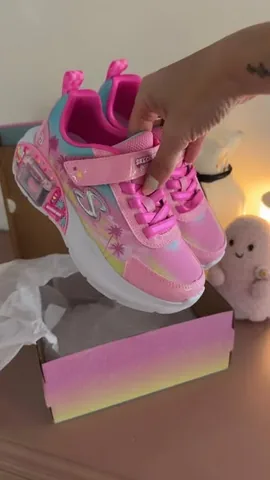 thebirdspapaya Instagram post about Children’s footwear