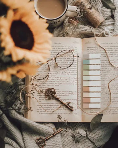 the.bookish.astronaut Instagram post about Autumn lifestyle