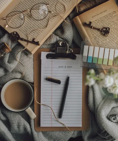 the.bookish.astronaut Instagram post about Parenting and relaxation