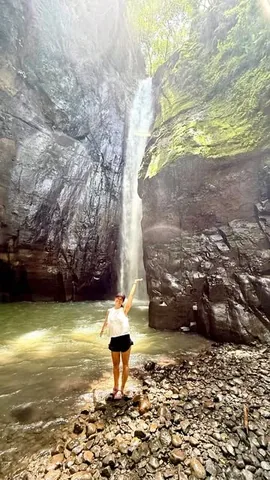 thecraftblog Instagram post about Wellness retreat experience