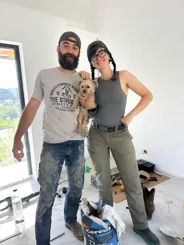 thecrainics.adventures Instagram post about Iubire de cuplu