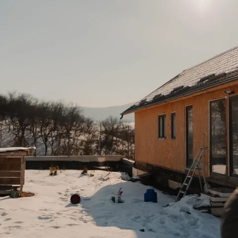 thecrainics.adventures Instagram post about Renovarea unei case