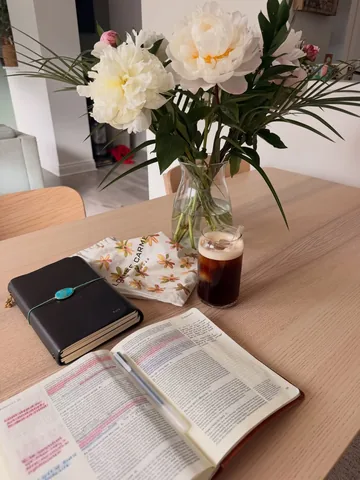 thefaithlady Instagram post about Morning greeting