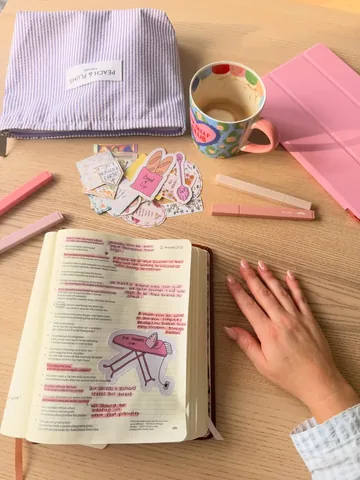 thefaithlady Instagram post about Bible journaling