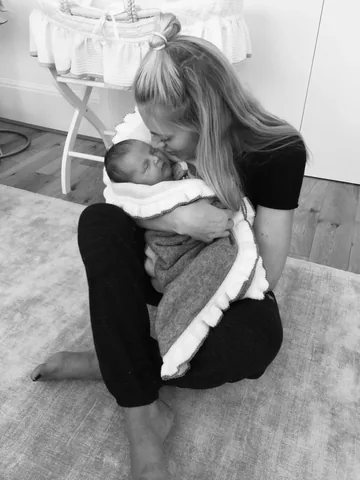 thefashionbugblog Instagram post about Motherhood and family