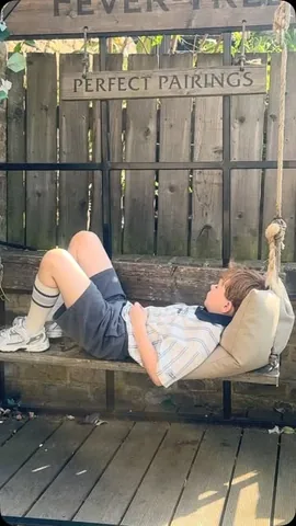thegeorgiaedit Instagram post about School year milestone