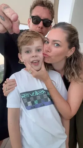 thegeorgiaedit Instagram post about Holiday fashion
