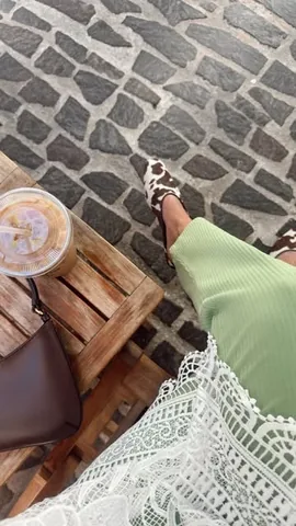thelanderline Instagram post about Vintage fashion