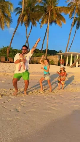 theldnfamily Instagram post about Family travel