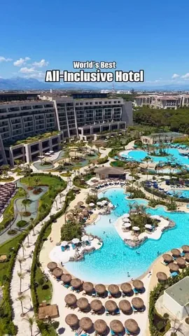 thelosttwo Instagram post about Regnum The Crown resort