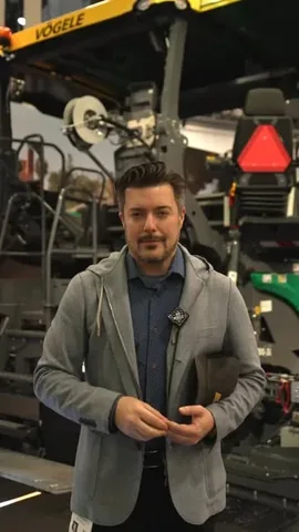 themrmobile Instagram post about John Deere road paving technology