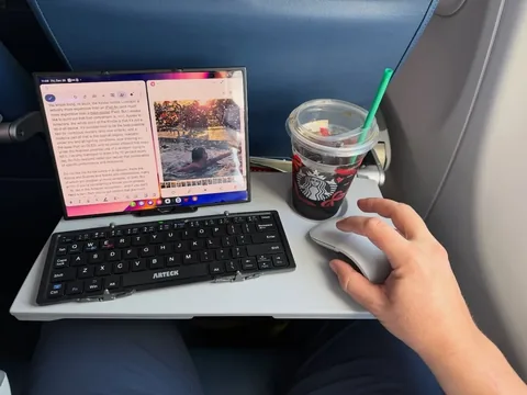 themrmobile Instagram post about Samsung Galaxy TriFold